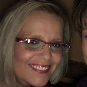 Meet your Posher, Kristin